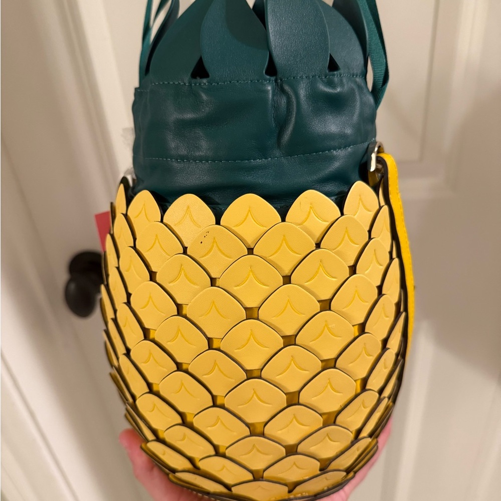 Kate Spade NWT Pineapple Collada crossbody